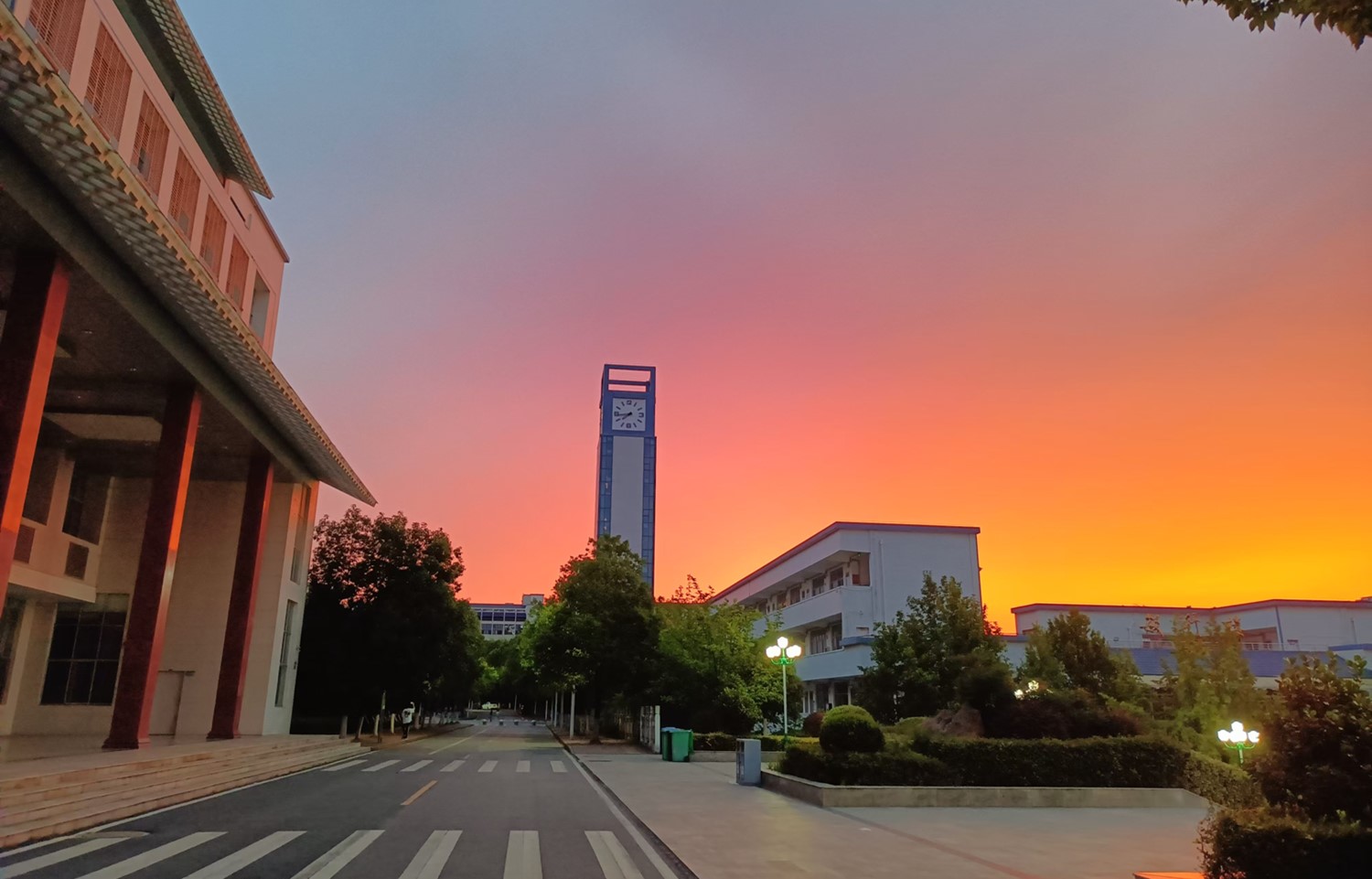 襄阳职业技术学院校园风光
