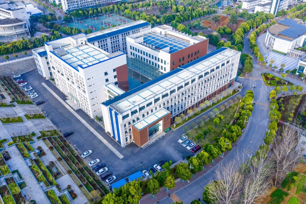 襄阳职业技术学院校园风光